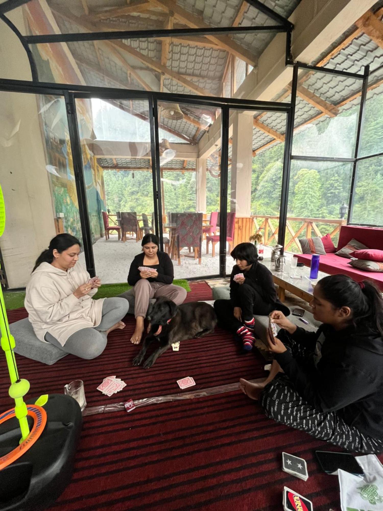 Thepahadians Food & Stay Jibhi Экстерьер фото